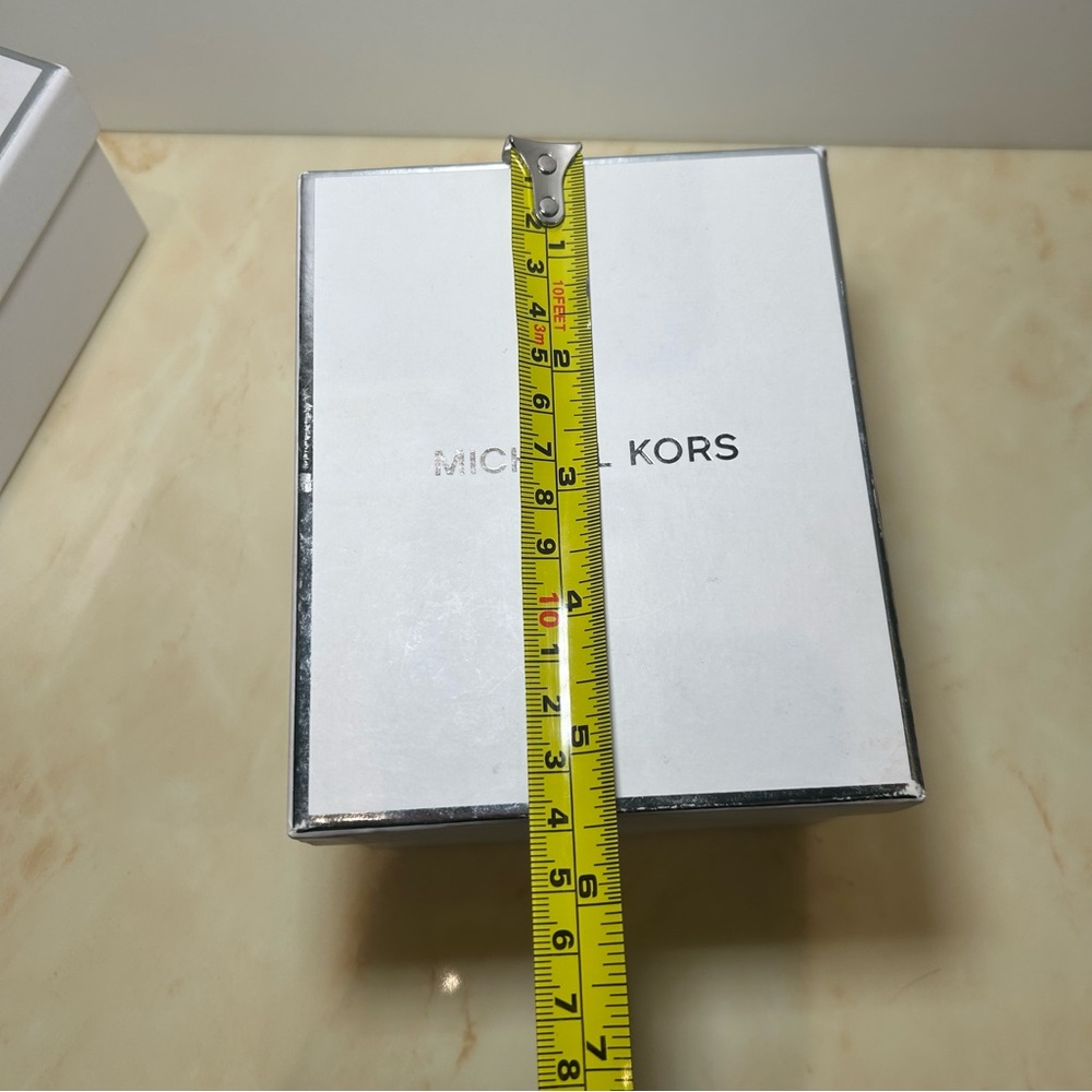 Michael Kors Keychain - Picture 9 of 9